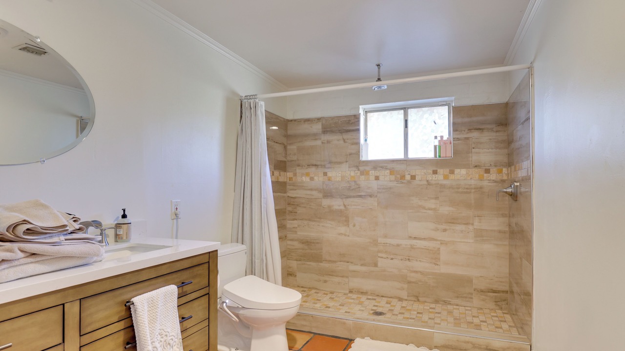 Photo of Bathroom in Valley Center