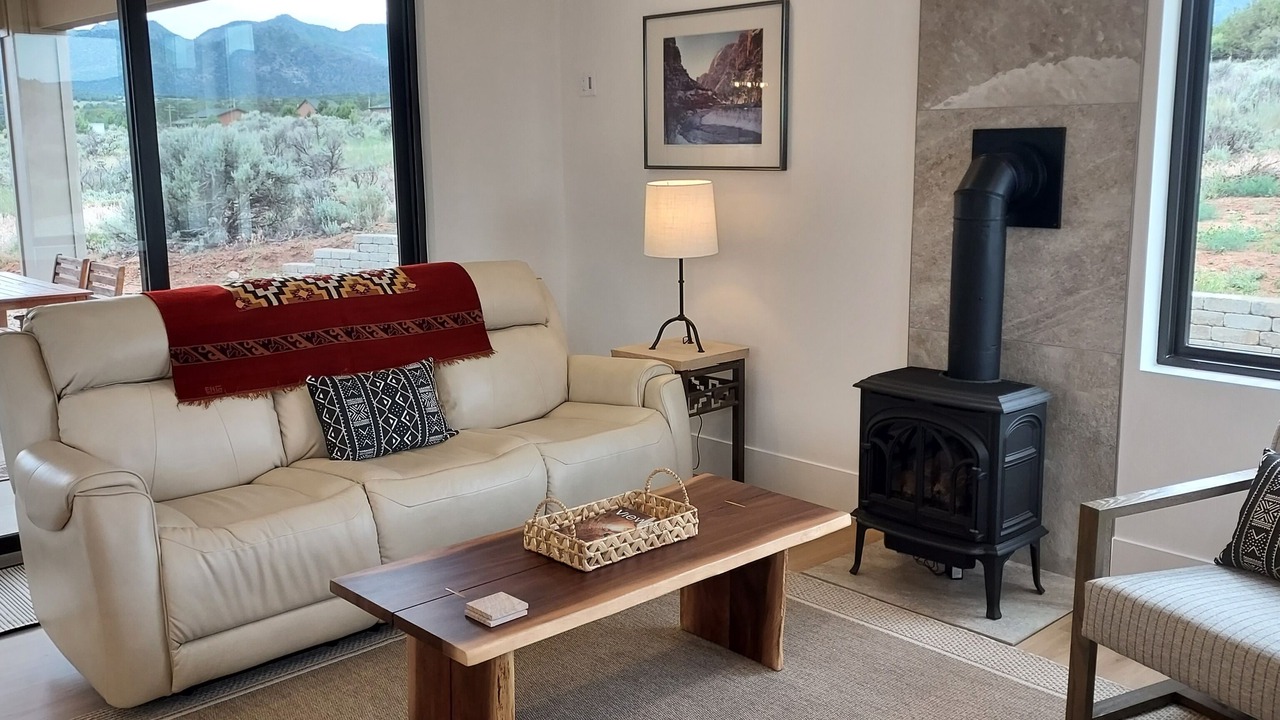 Photo of Livingroom in New Harmony