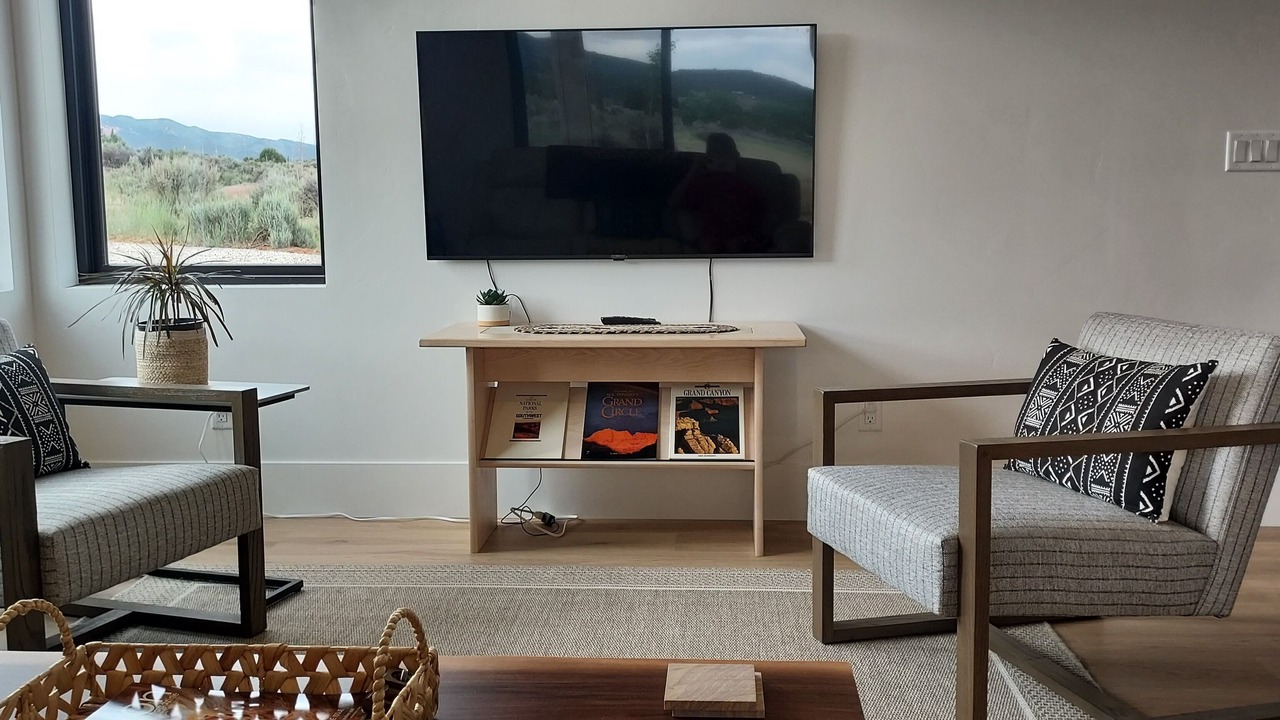 Photo of Livingroom in New Harmony