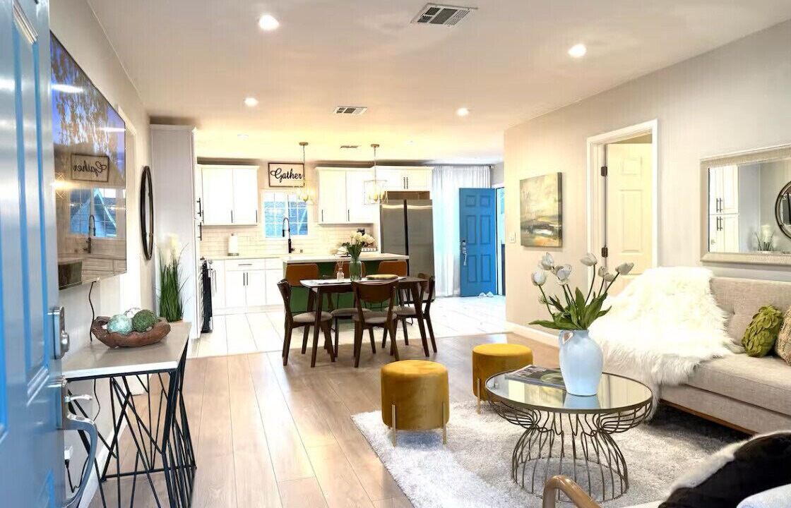 Photo of Livingroom in Los Angeles