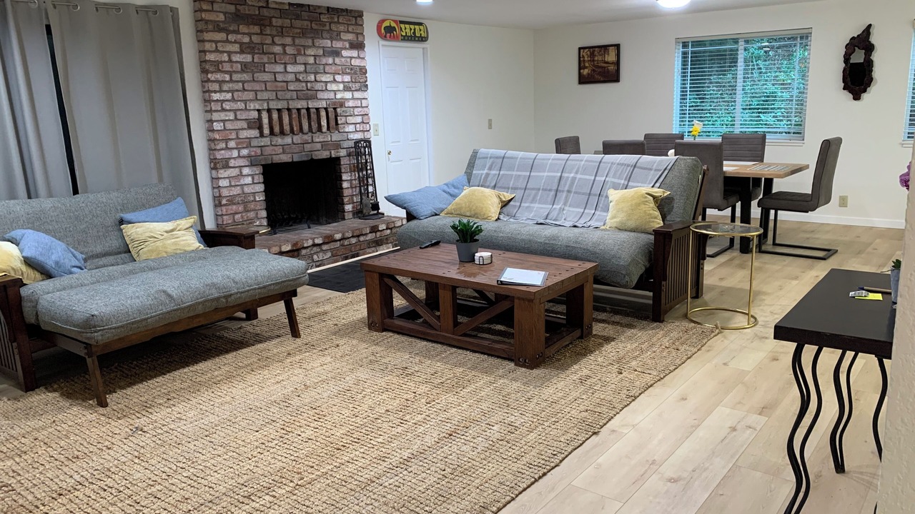 Photo of Livingroom in McKinleyville