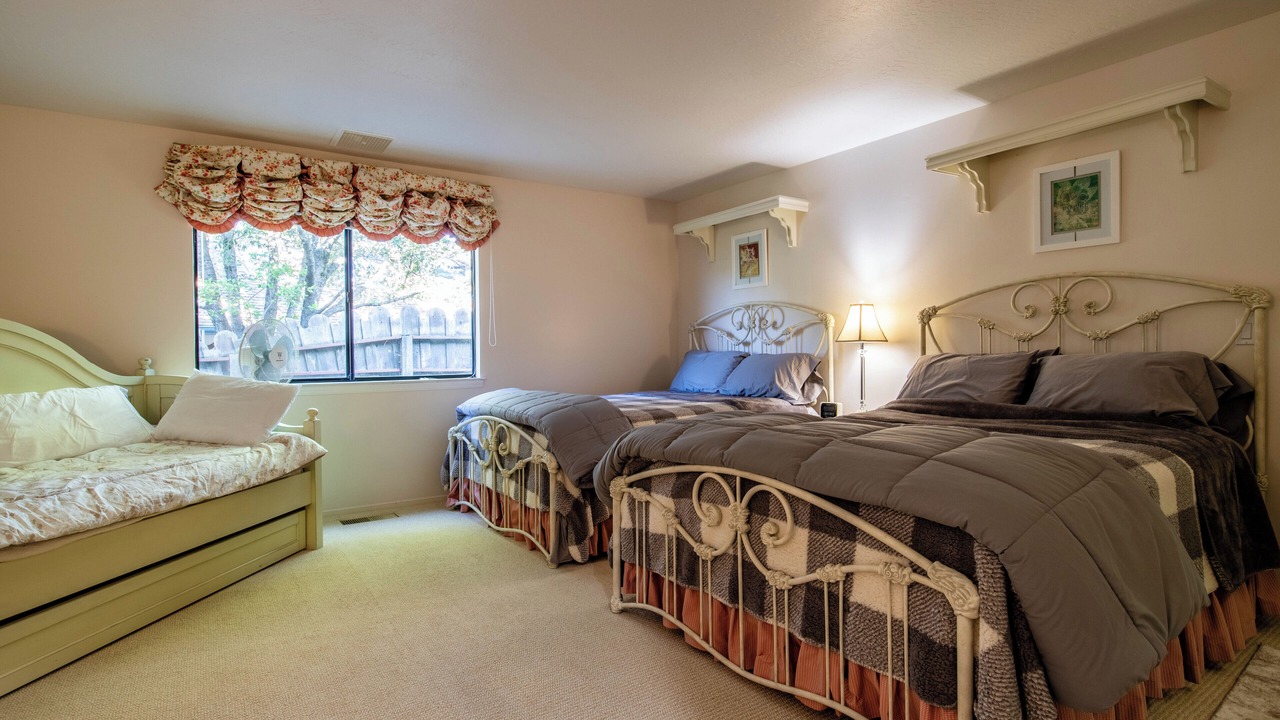 Photo of Bedroom in Bass Lake