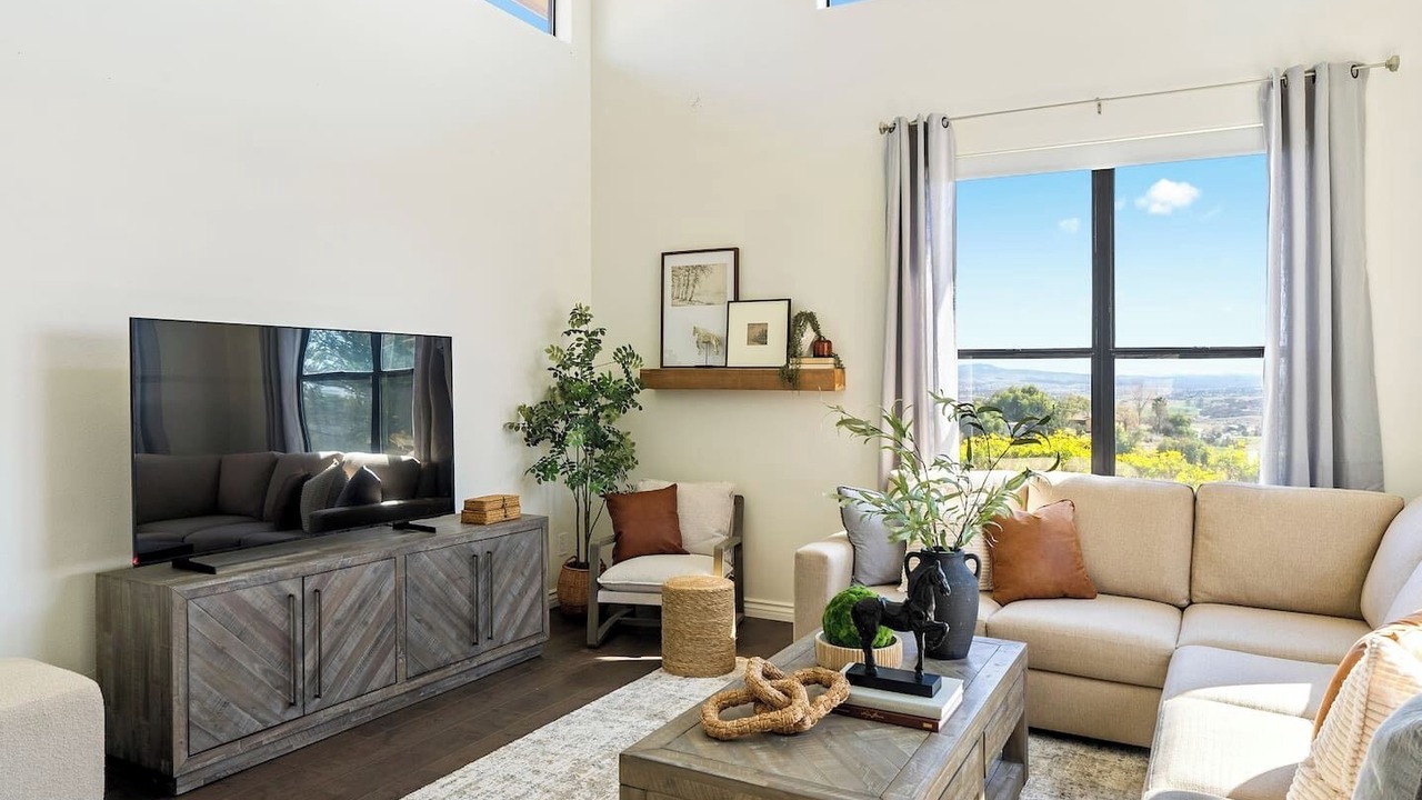 Photo of Livingroom in Paso Robles