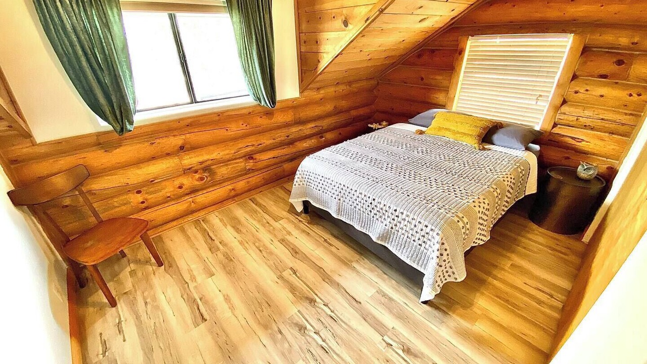 Photo of Bedroom in Veyo