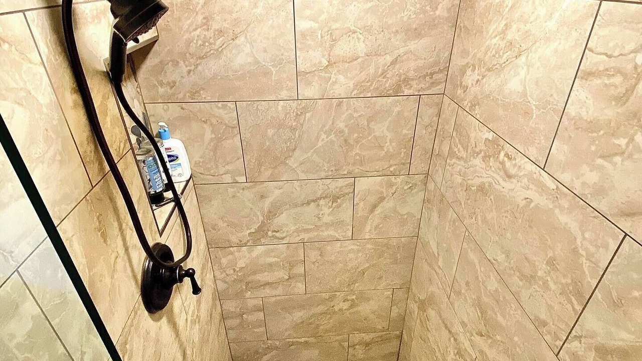 Photo of Bathroom in Veyo