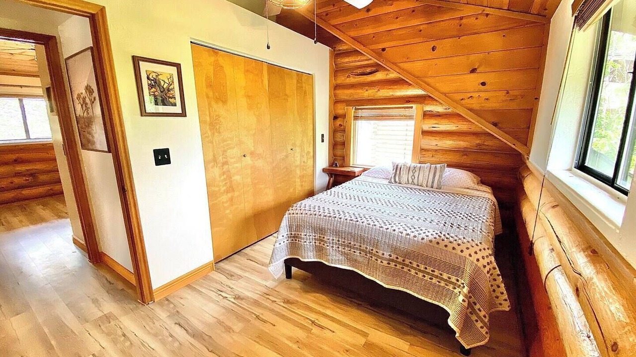 Photo of Bedroom in Veyo
