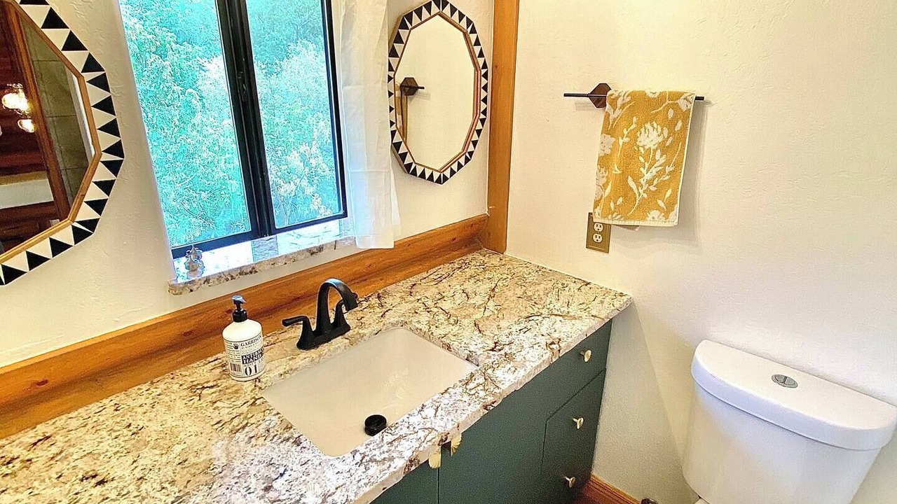 Photo of Bathroom in Veyo