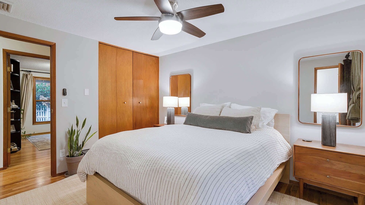 Photo of Bedroom in Lake Oswego