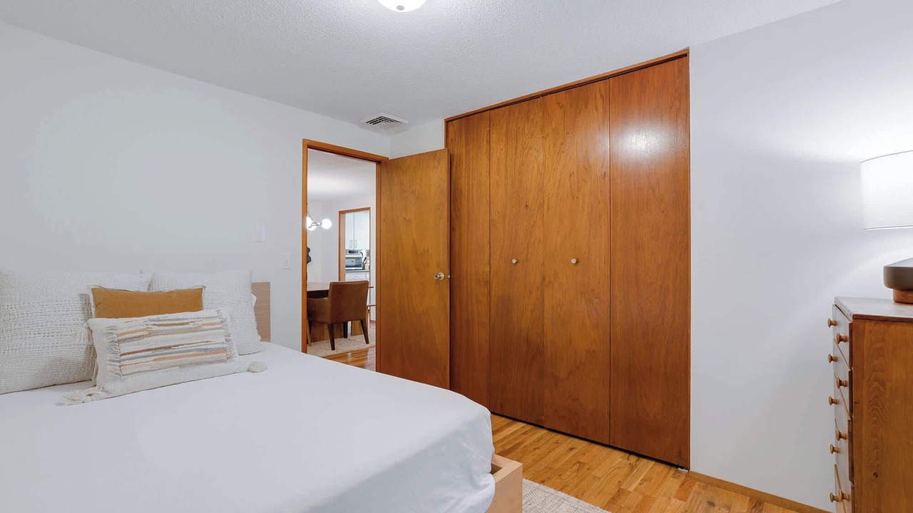 Photo of Bedroom in Lake Oswego
