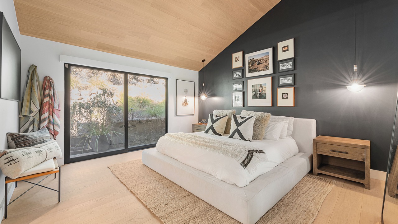 Photo of Bedroom in Calistoga
