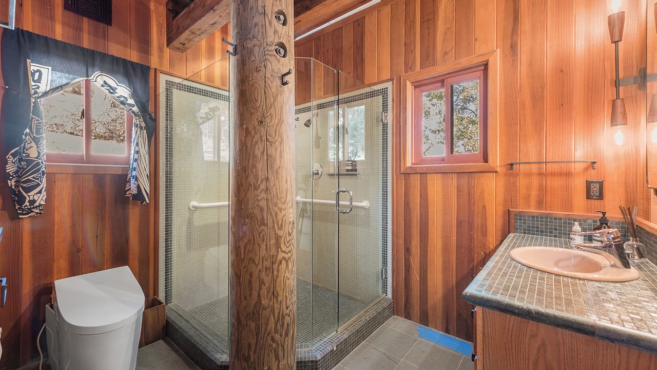 Photo of Bathroom in Calistoga