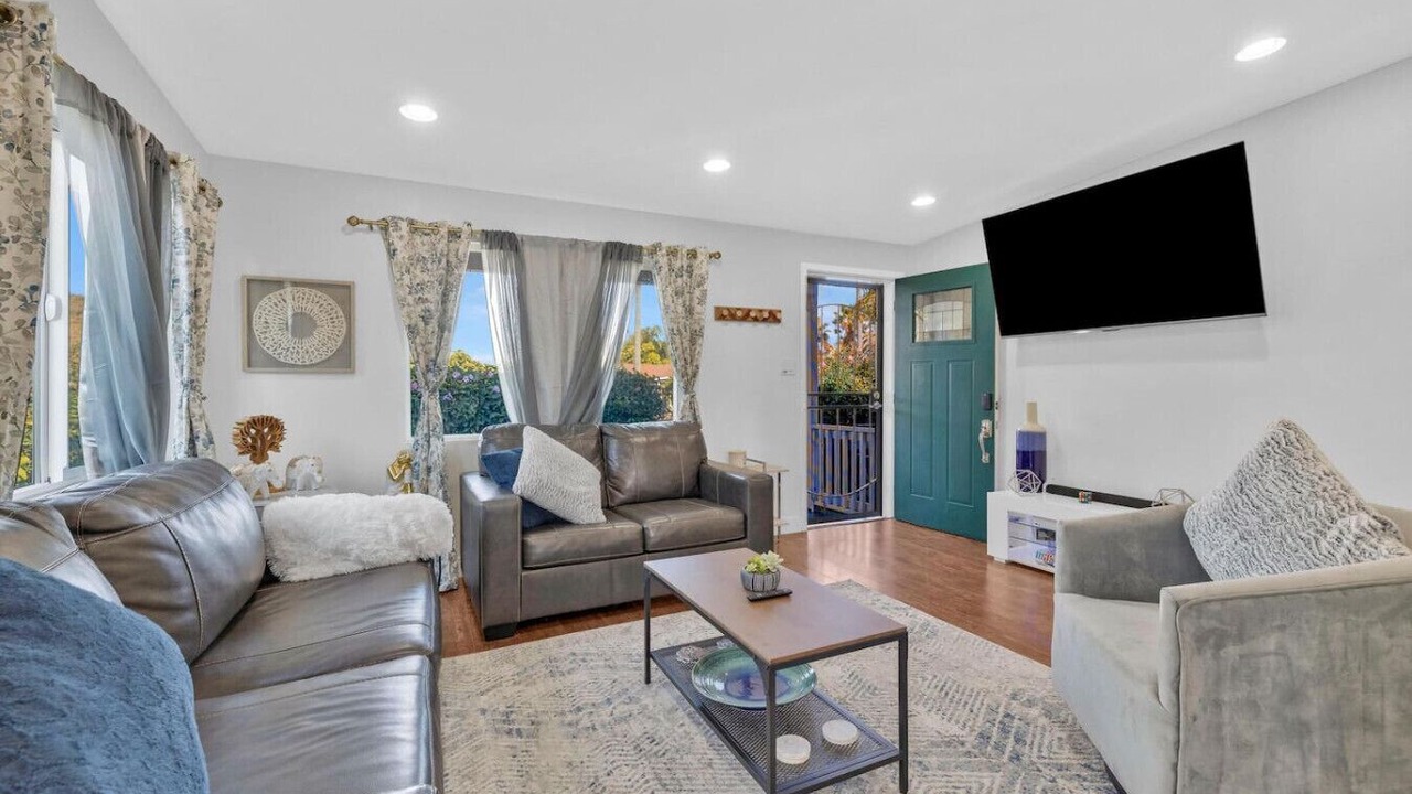 Photo of Livingroom in Ocean Beach