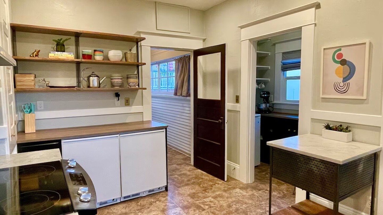 Photo of Kitchen in Hollywood District