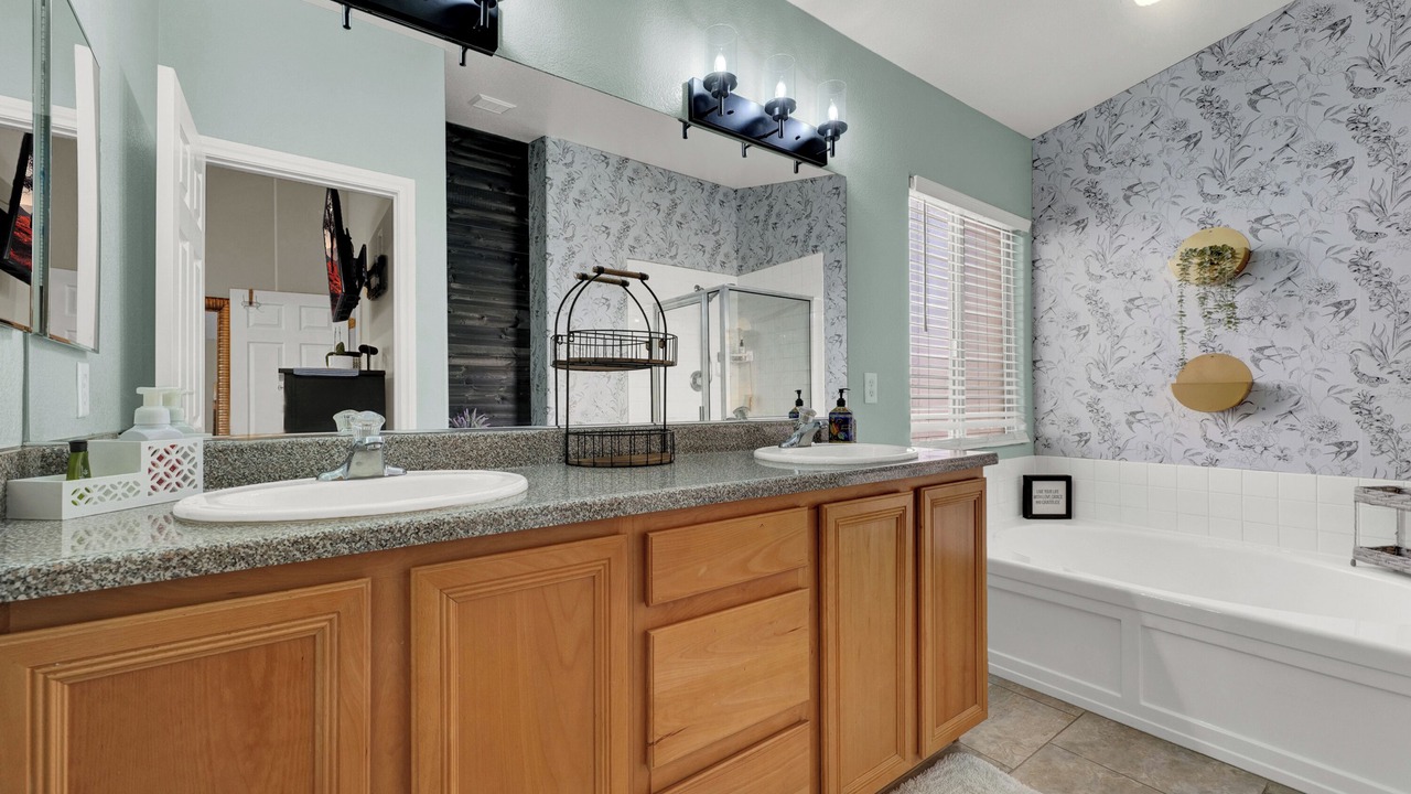 Photo of Bathroom in Tule Springs