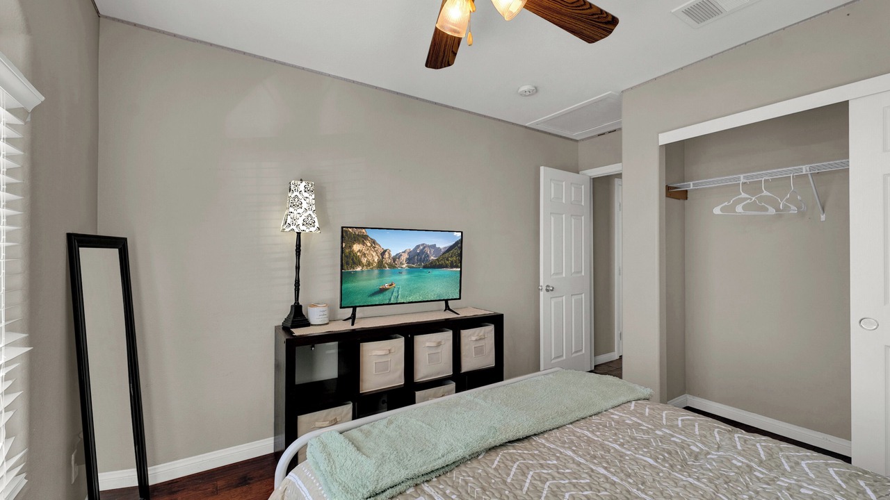 Photo of Bedroom in Tule Springs
