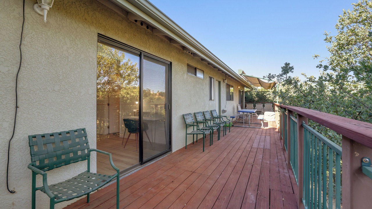 Photo of Patio Balcony in Oak Shores