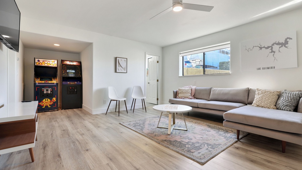 Photo of Livingroom in Oak Shores