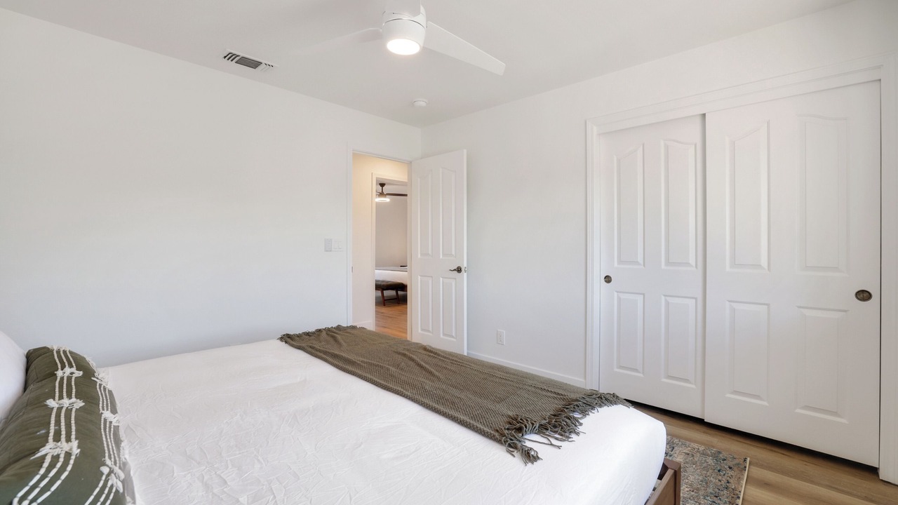 Photo of Bedroom in Oak Shores
