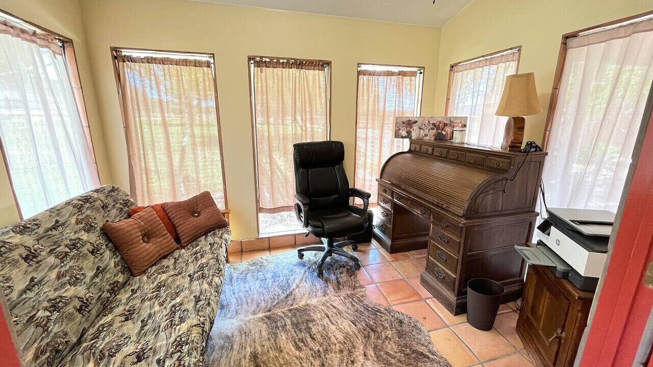 Photo of Livingroom in Dammeron Valley