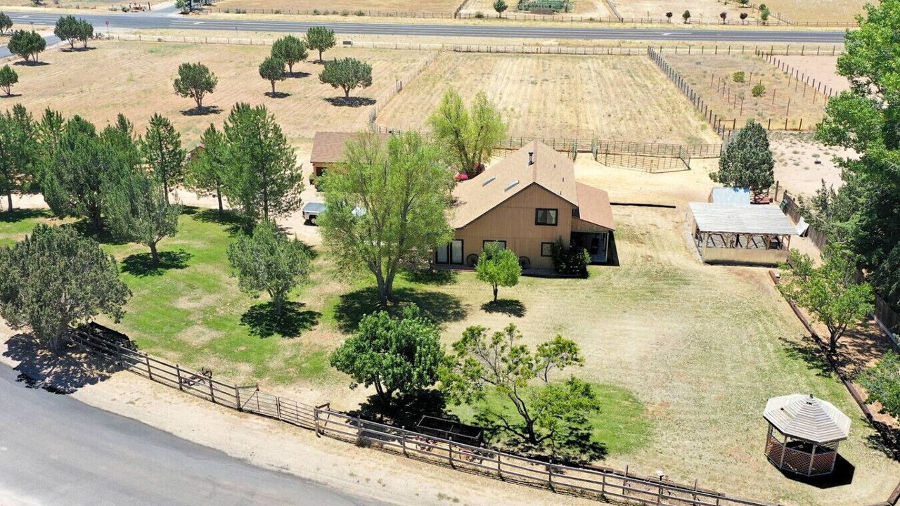 Photo of Outdoor in Dammeron Valley