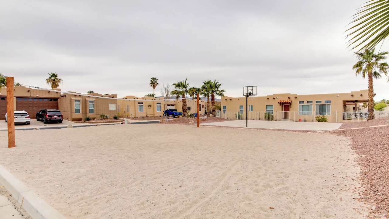 Photo of Outdoor in Needles