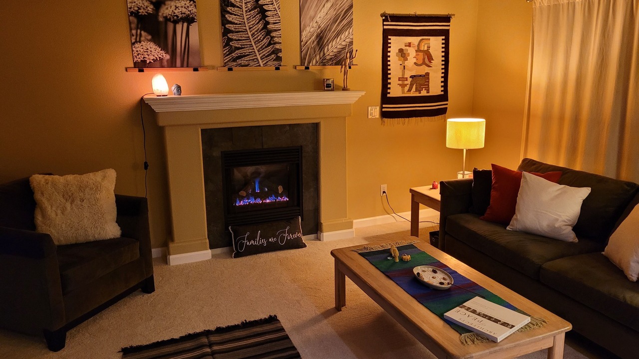 Photo of Livingroom in Bull Mountain