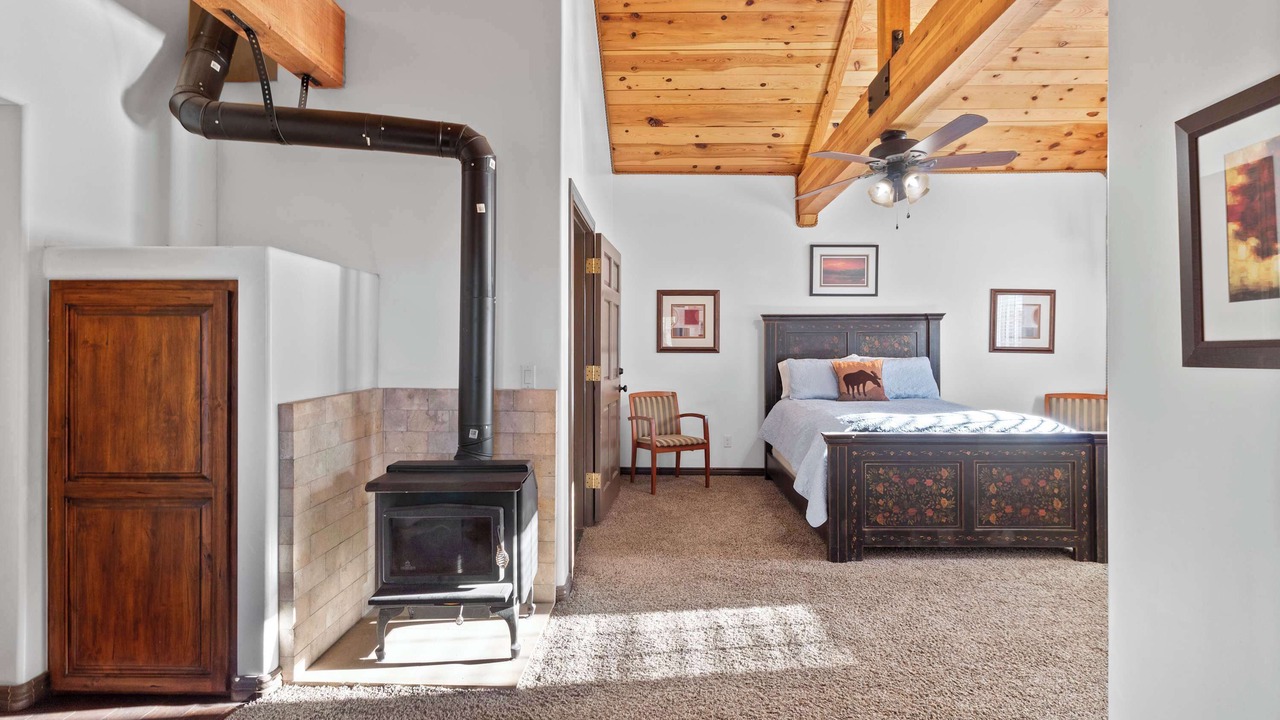 Photo of Bedroom in Heber