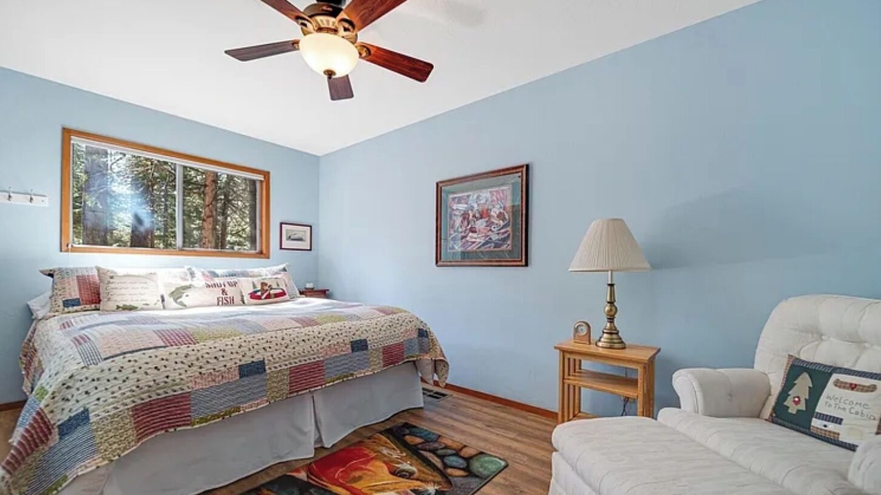 Photo of Bedroom in Lake Almanor West