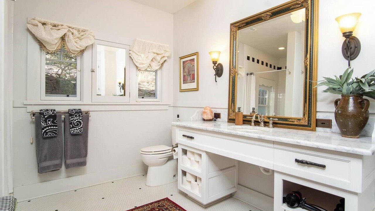 Photo of Bathroom in Jerome