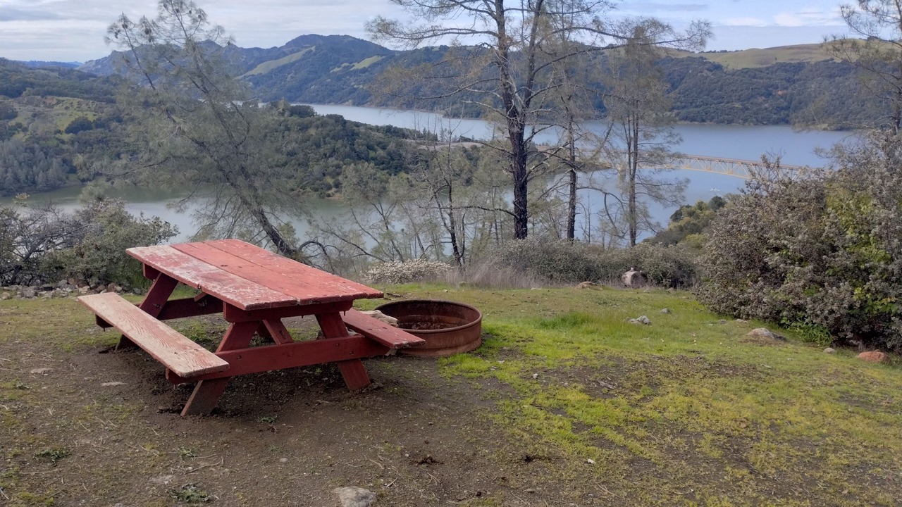 Photo of Bedroom in Geyserville