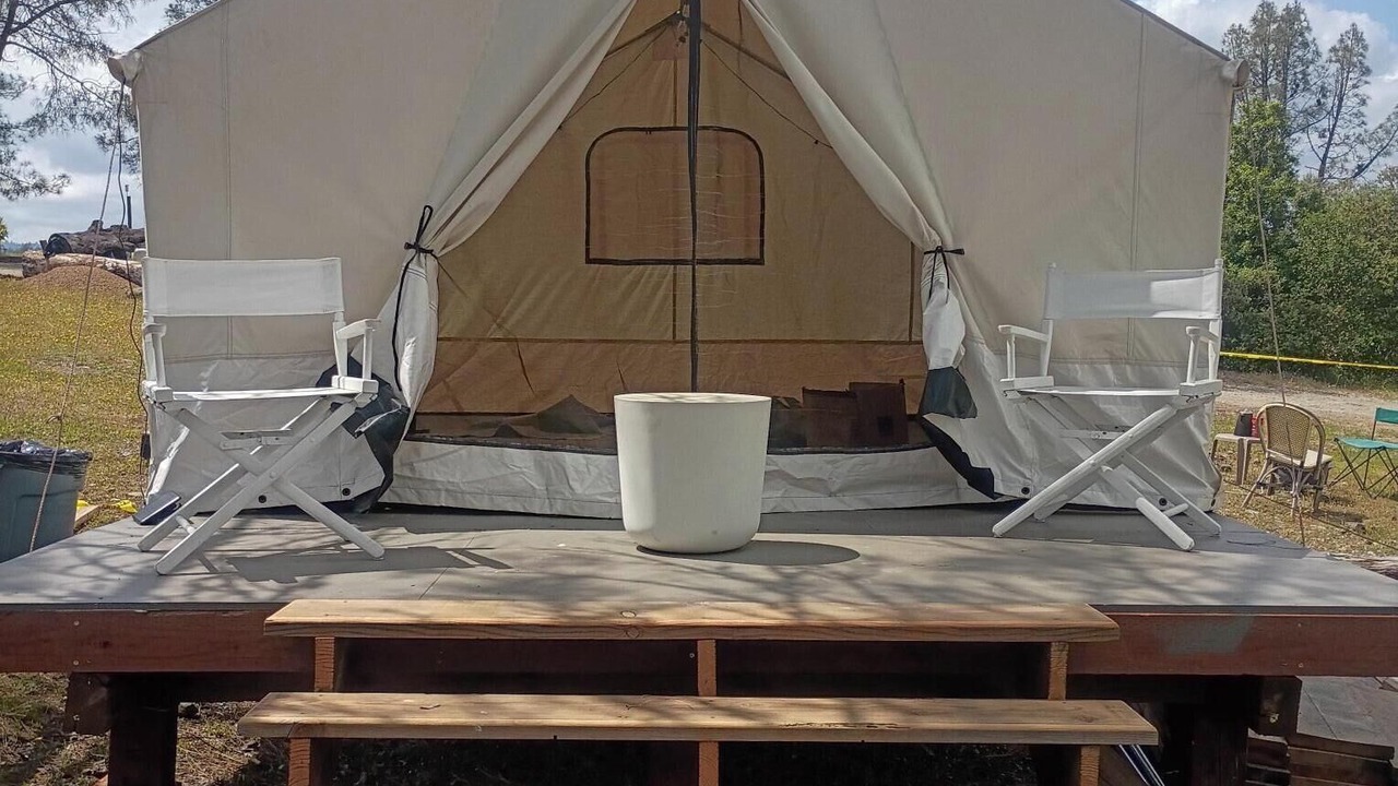 Photo of Bedroom in Geyserville