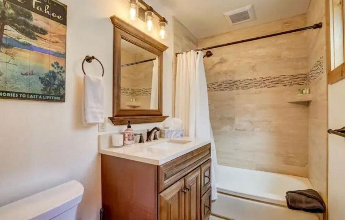 Photo of Bathroom in Tahoma