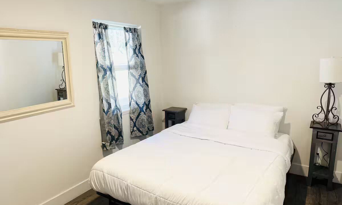 Photo of Bedroom in Kelseyville