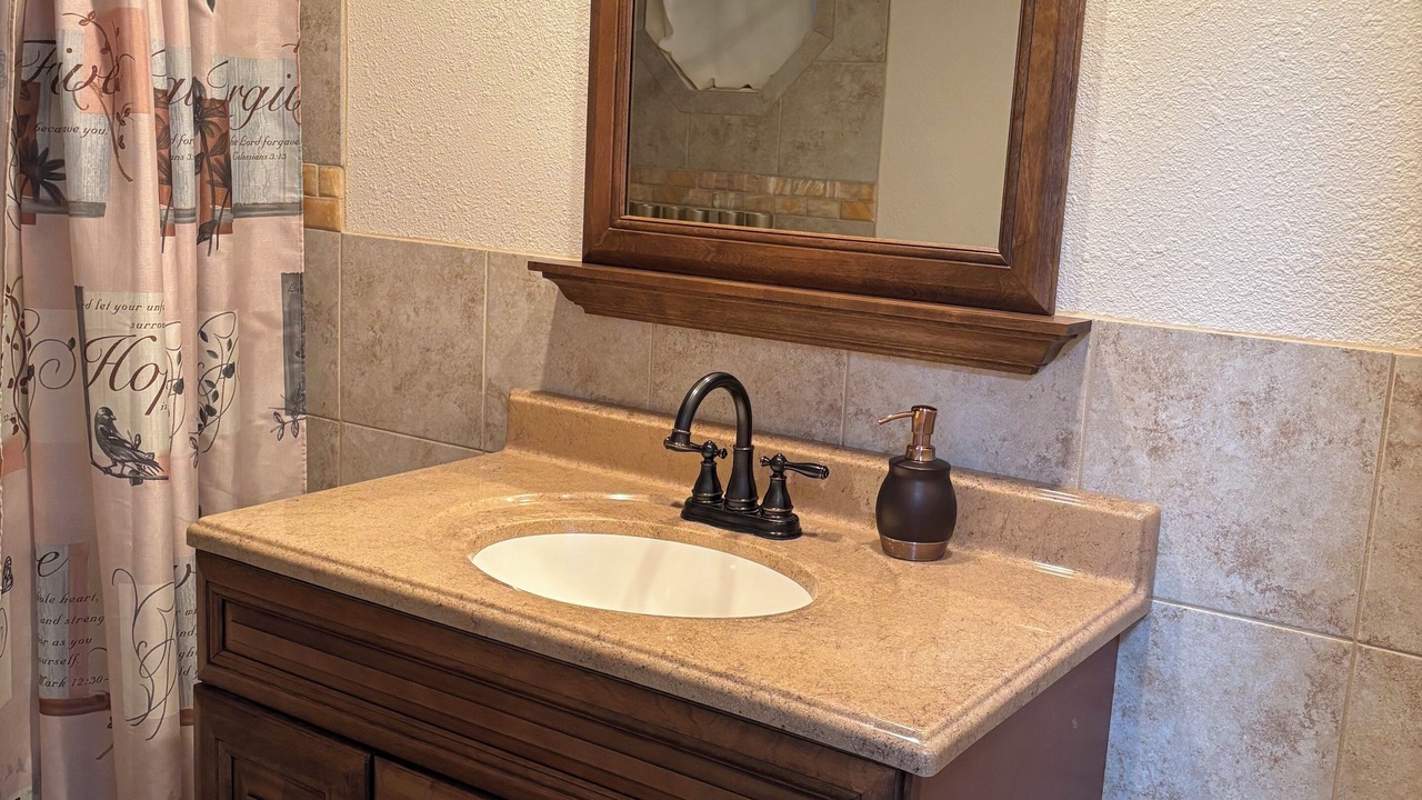 Photo of Bathroom in Dammeron Valley