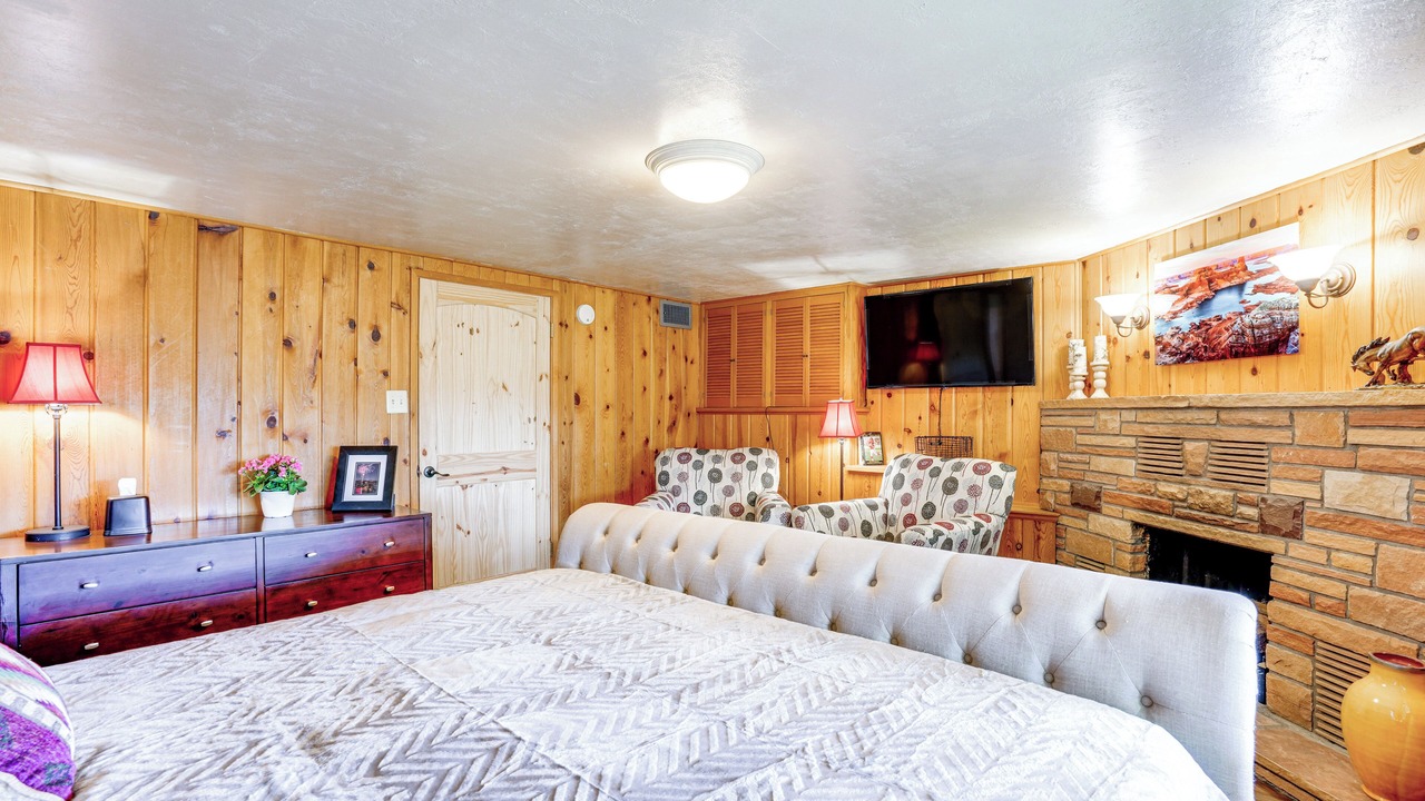Photo of Bedroom in Mountain Club