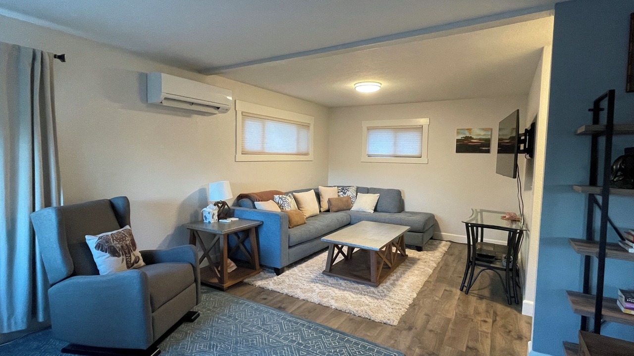 Photo of Livingroom in Templeton