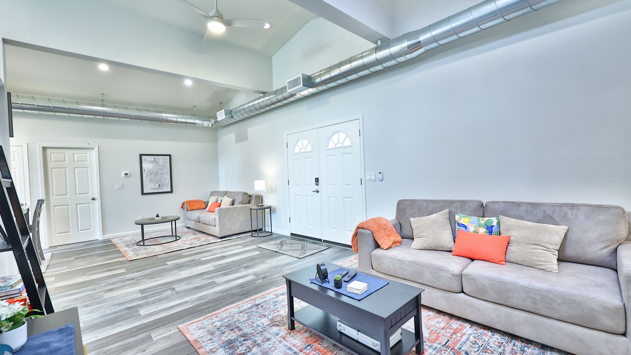 Photo of Livingroom in West Sacramento