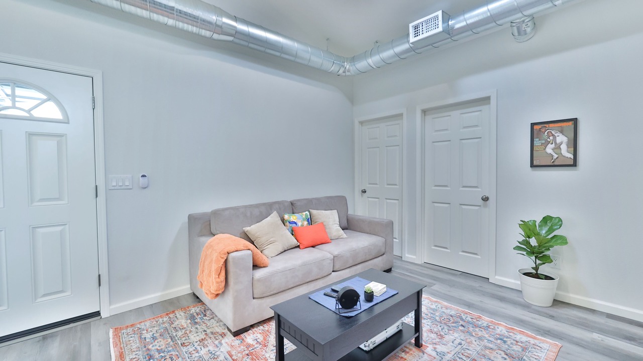 Photo of Livingroom in West Sacramento