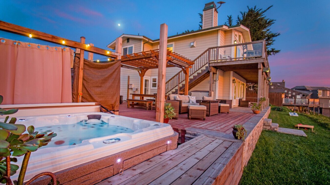 Photo of Patio Balcony in Shelter Cove