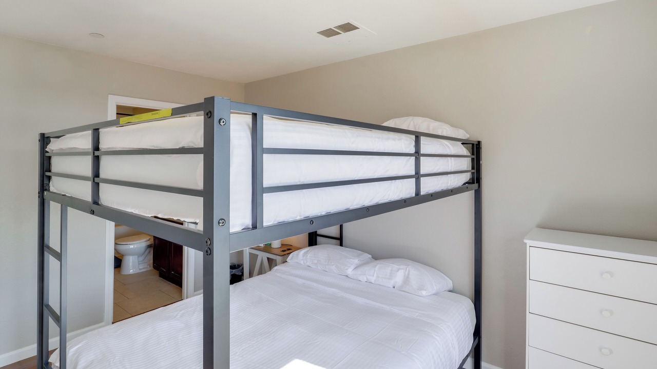 Photo of Bedroom in Orchards