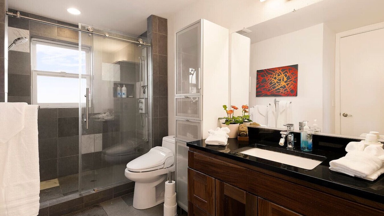Photo of Bathroom in Pulga