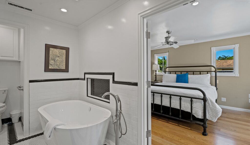 Photo of Bathroom in Del Monte Forest
