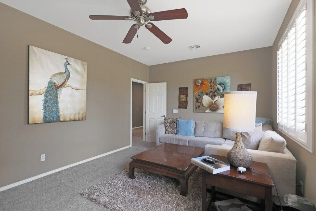Photo of Livingroom in Oakwood