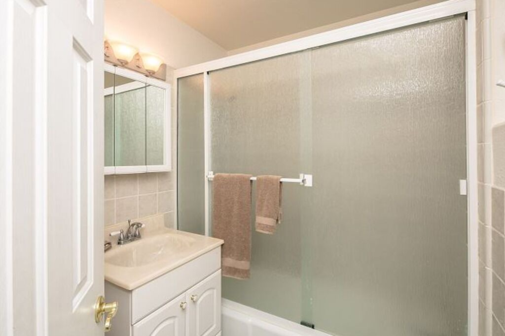 Photo of Bathroom in Bullhead City