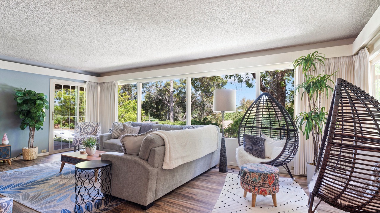 Photo of Livingroom in Rancho Bernardo