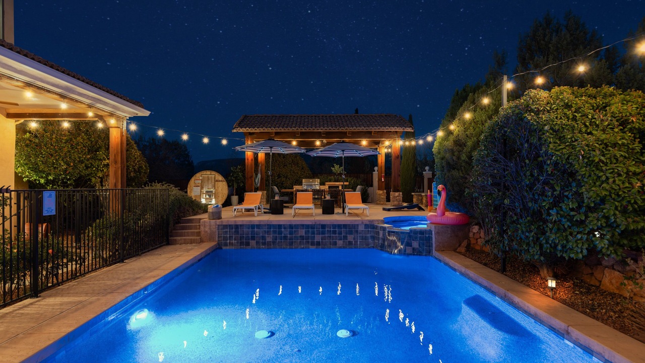 Photo of Outdoor in Oak Creek