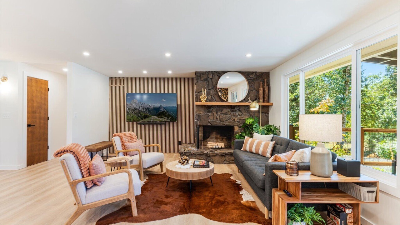 Photo of Livingroom in Yamhill