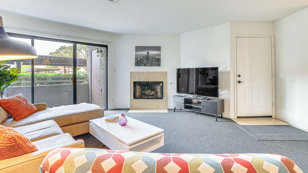 Photo of Livingroom in Spring Valley