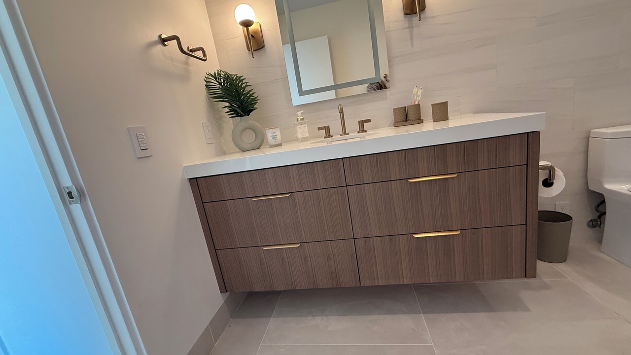 Photo of Bathroom in Corona del Mar