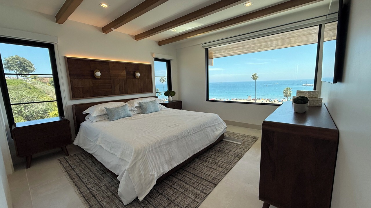 Photo of Bedroom in Corona del Mar
